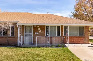 702 Scranton Ct, Aurora, CO 80011 - Photo 4