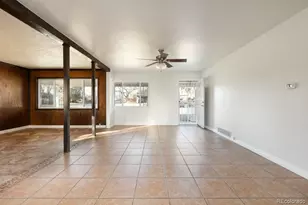 702 Scranton Ct, Aurora, CO 80011 - Photo 6