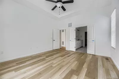 8905 S Riviera Way, Aurora, CO 80016 - Photo 14