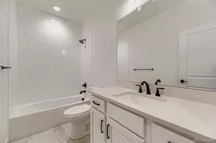 8905 S Riviera Way, Aurora, CO 80016 - Photo 18