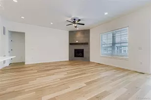 8905 S Riviera Way, Aurora, CO 80016 - Photo 4