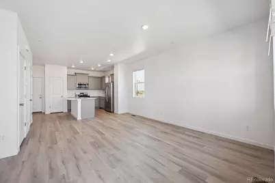 9880 Argonne Street, Commerce City, CO 80022 - Photo 6