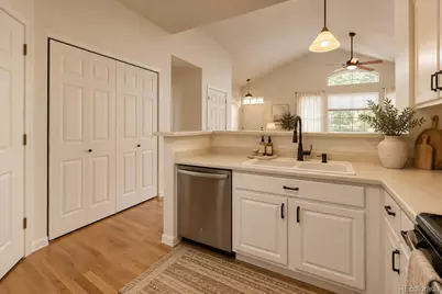 8527 S Upham Way, Littleton, CO 80128 - Photo 8