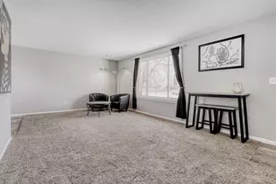 2556 S Cimarron St, Aurora, CO 80014 - Photo 6