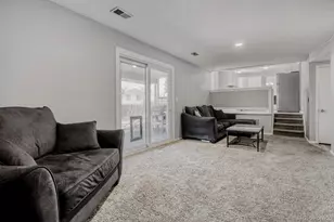 2556 S Cimarron St, Aurora, CO 80014 - Photo 22