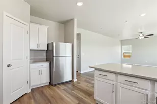 48270 Shetland Dr, Bennett, CO 80102 - Photo 6