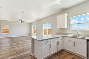 48270 Shetland Dr, Bennett, CO 80102 - Photo 10