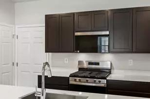 1600 Riverplace Dr, Windsor, CO 80550 - Photo 8