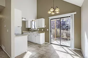 1021 Townley Cir, Longmont, CO 80501 - Photo 8