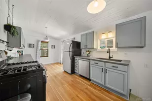 3326 S Logan St, Englewood, CO 80113 - Photo 12