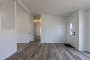 5470 Magnolia St, Commerce City, CO 80022 - Photo 8