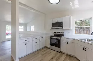 5470 Magnolia St, Commerce City, CO 80022 - Photo 12