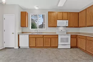 1201 S Fultondale Ct, Aurora, CO 80018 - Photo 14