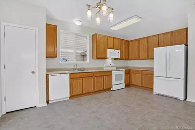 1201 S Fultondale Court, Aurora, CO 80018 - Photo 8