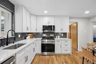 5651 W 36th Pl, Wheat Ridge, CO 80212 - Photo 6
