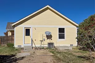 55606 E 28th Pl, Strasburg, CO 80136 - Photo 14