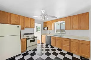 8581 Crescent Dr, Westminster, CO 80031 - Photo 12