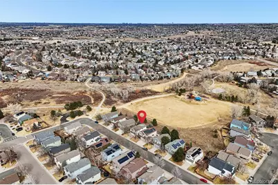 10424 Hollyhock Court, Highlands Ranch, CO 80129 - Photo 2
