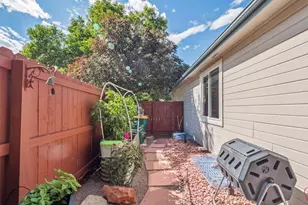 2242 S Moline Ct, Aurora, CO 80014 - Photo 26