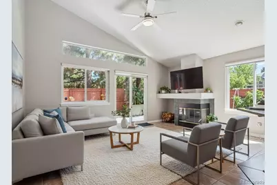 2242 S Moline Court, Aurora, CO 80014 - Photo 4