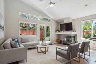 2242 S Moline Ct, Aurora, CO 80014 - Photo 4