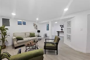 3227 S Grape St, Denver, CO 80222 - Photo 14