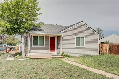 705 Newark Street, Aurora, CO 80010 - Photo 2