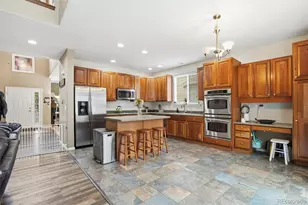 8404 Snaffle Bit Ct, Littleton, CO 80125 - Photo 10