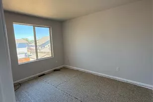 4693 Durham Ct, Denver, CO 80239 - Photo 8