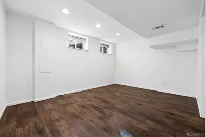 8869 E Mineral Place, Centennial, CO 80112 - Photo 30