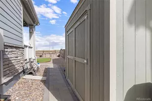 322 N Patsburg St, Aurora, CO 80018 - Photo 28