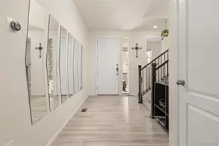 322 N Patsburg St, Aurora, CO 80018 - Photo 4