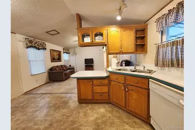 831 17th Avenue, Longmont, CO 80501 - Photo 2
