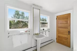 1380 S Logan St, Denver, CO 80210 - Photo 32