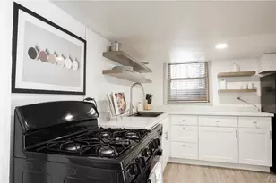 1717 E 29th Ave 1/2, Denver, CO 80205 - Photo 8