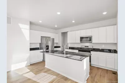 4641 Sunsplash Way, Johnstown, CO 80534 - Photo 8