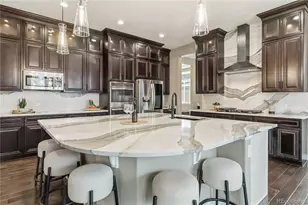 7878 S Valleyhead Way, Aurora, CO 80016 - Photo 12