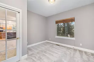2046 Falcon Dr, Longmont, CO 80503 - Photo 16