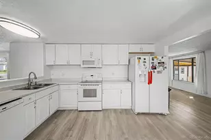 2757 S Salida St, Aurora, CO 80013 - Photo 10