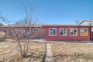 4994 Scranton Ct, Denver, CO 80239 - Photo 14