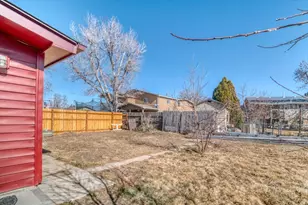 4994 Scranton Ct, Denver, CO 80239 - Photo 6
