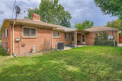 3045 N Monaco Parkway, Denver, CO 80207 - Photo 18