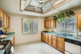 3045 N Monaco Pkwy, Denver, CO 80207 - Photo 8