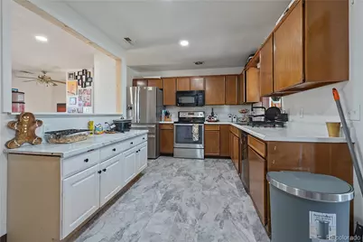 3021 Vantage Drive, Hudson, CO 80642 - Photo 8