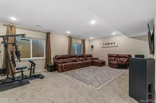 23933 E 39th Ave, Aurora, CO 80019 - Photo 18