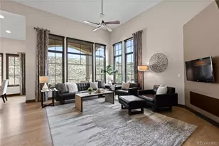 8122 Raphael Ln, Littleton, CO 80125 - Photo 10