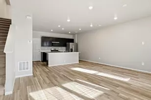 1596 Riverplace Dr, Windsor, CO 80550 - Photo 2