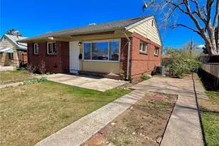 3556 Fairfax St, Denver, CO 80207 - Photo 2