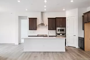 8613 Yellowcress St, Littleton, CO 80125 - Photo 10