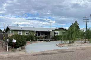 215 S 16th St, Burlington, CO 80807 - Photo 2